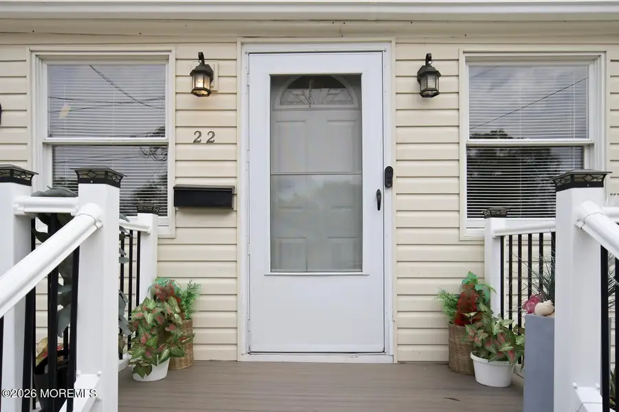 22 Briarwood Avenue, Keansburg, NJ 07734 - #3