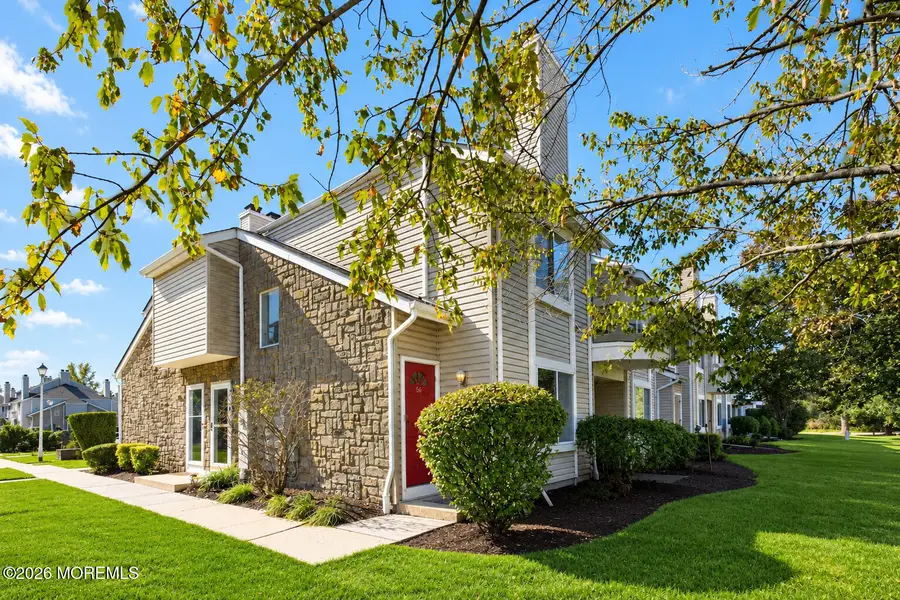 56 Farnham Square, Sayreville, NJ 08859 - #2