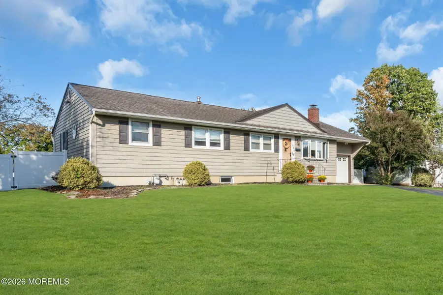 135 Irwin Place, Middletown, NJ 07748 - #3