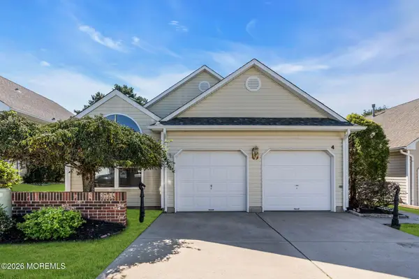 4 Woodburn Road, Manahawkin, NJ 08050