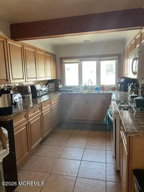 319 Roosevelt Avenue, Oakhurst, NJ 07755 - #3