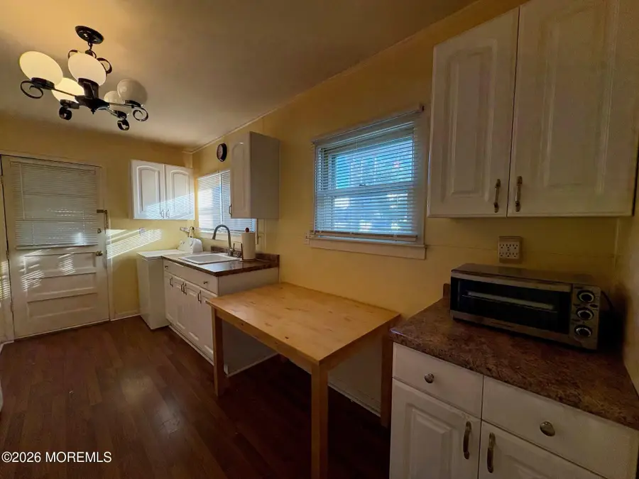 109 Marshall Concourse, Cliffwood Beach, NJ 07735 - #3