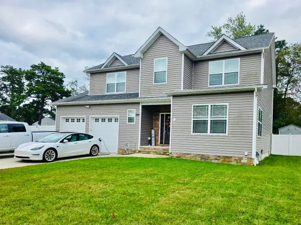 1124 Monmouth Avenue, Toms River, NJ 08757