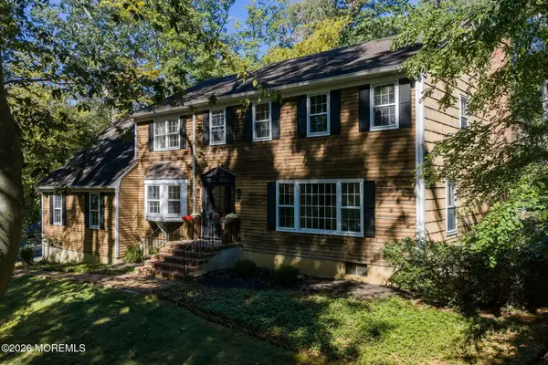 33 Ramsey Road, Middletown, NJ 07748