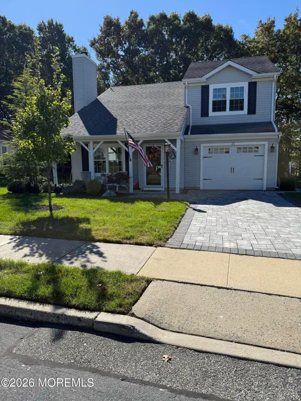 21 Willow Drive, Barnegat, NJ 08005