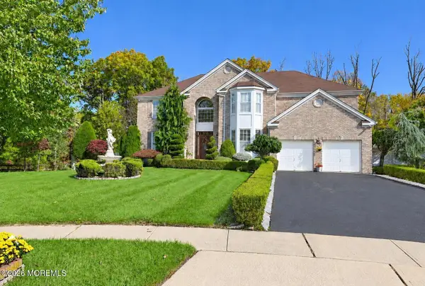 10 Sasha Court, Matawan, NJ 07747
