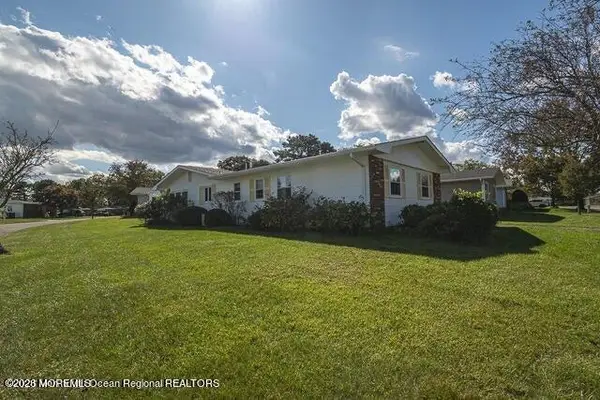 15 Clay Circle, Brick, NJ 08724