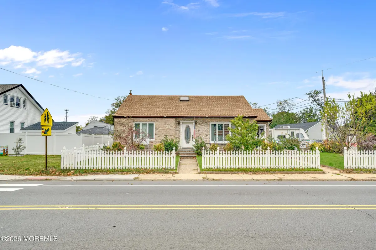 385 Main Street, Keansburg, NJ 07734 - #1