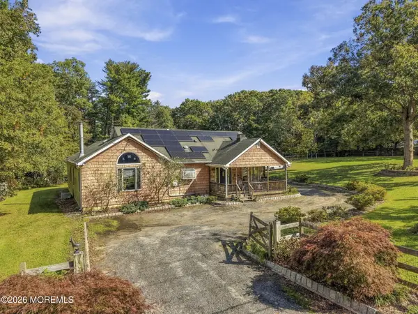 33 Havens Bridge Road, Farmingdale, NJ 07727