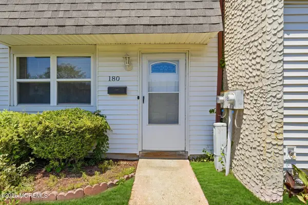 180 Greenwood Loop Road #180, Brick, NJ 08724