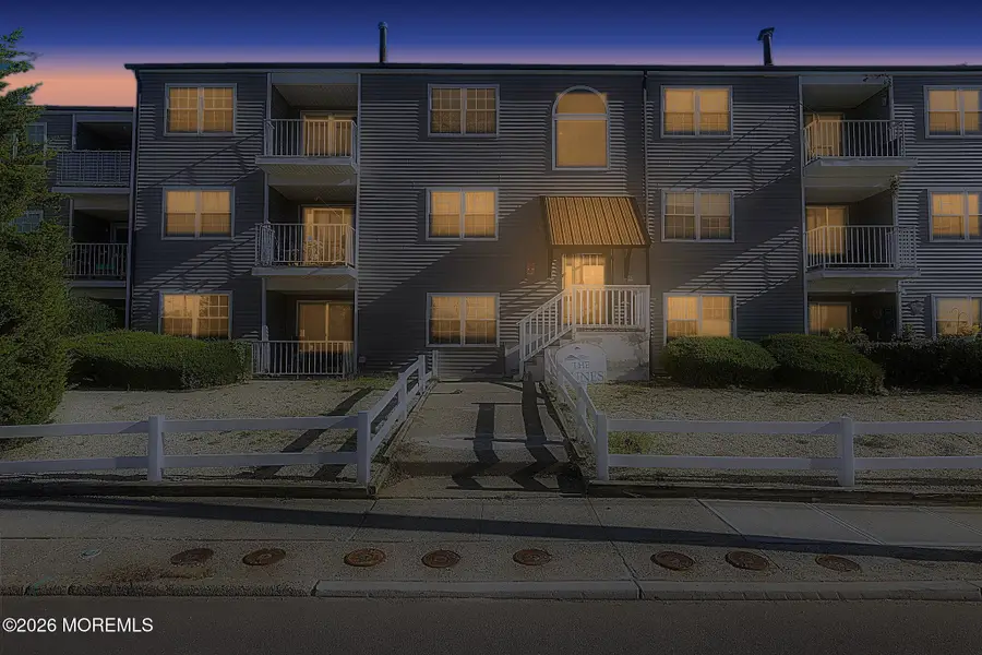 416 Beachway Avenue #4C, Keansburg, NJ 07734 - #2