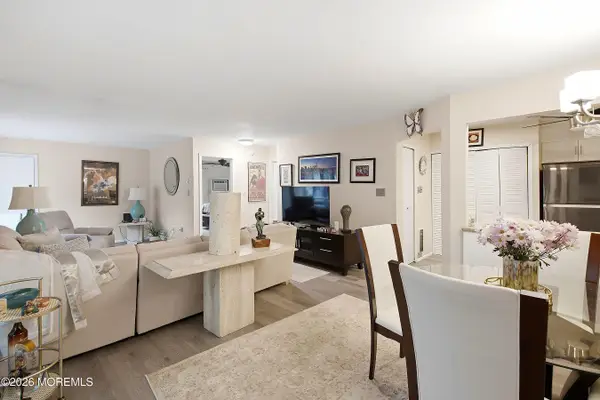 131 Amberly Drive #C, Manalapan, NJ 07726