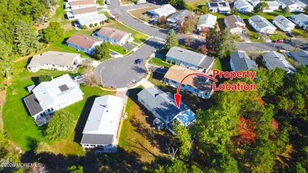 6 Lagos Court, Toms River, NJ 08757