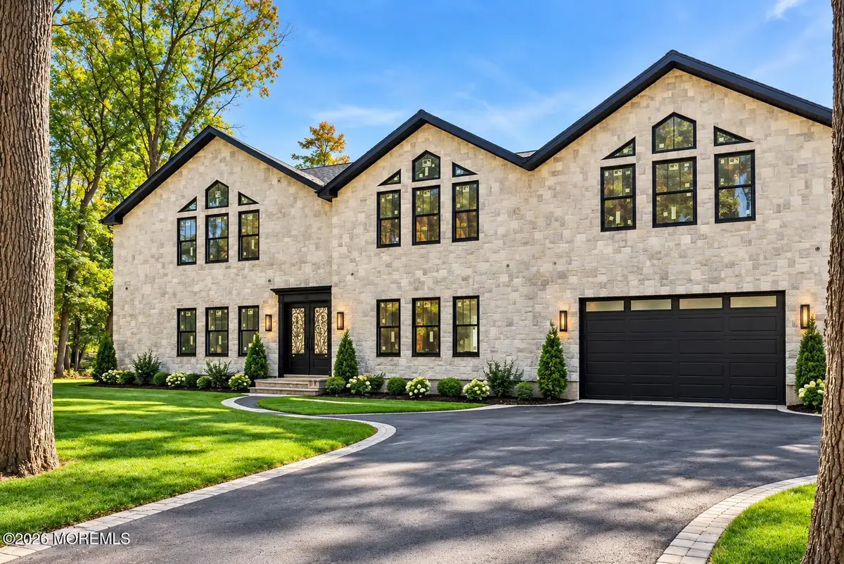 5 Oak Lane, Marlboro, NJ 07746 - #1