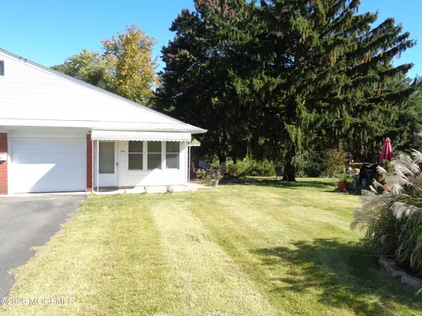 45 D Crestwood Parkway, Whiting, NJ 08759