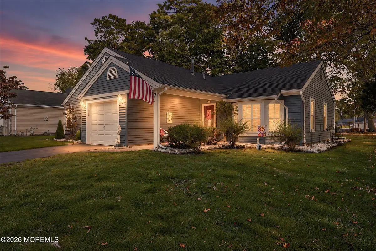 7 Portsmouth Drive, Forked River, NJ 08731 - #1