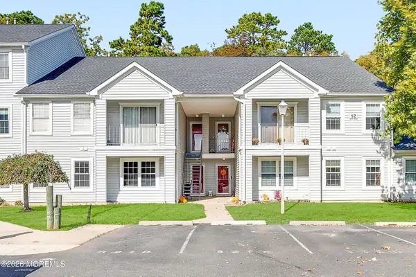 1213 Waters Edge Drive, Toms River, NJ 08753