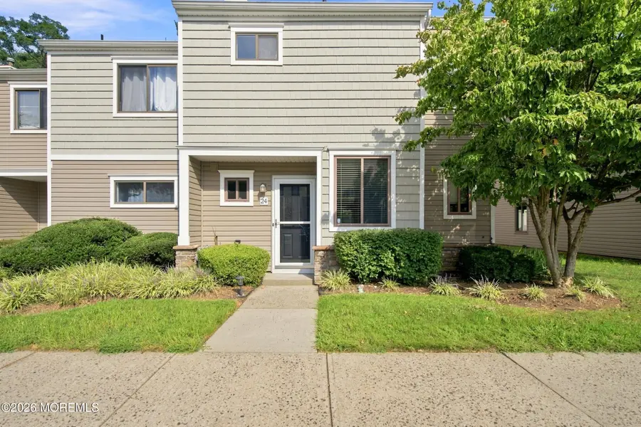 24 Gloria Court, Tinton Falls, NJ 07724 - #3