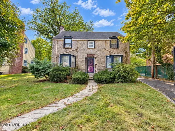 392 Berkeley Road, Orange, NJ 07050