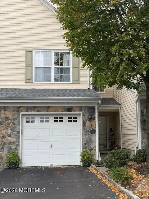 65 Mountainside Drive, Pompton Lakes, NJ 07442