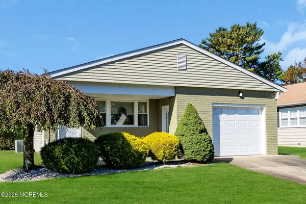 112 Cabrillo Boulevard, Toms River, NJ 08757