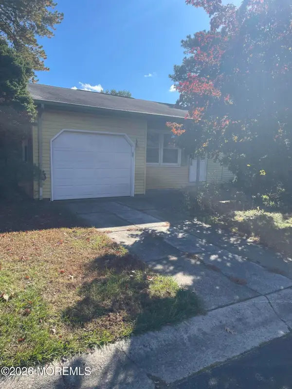 15 Brentwood Street #70, Manchester, NJ 08759