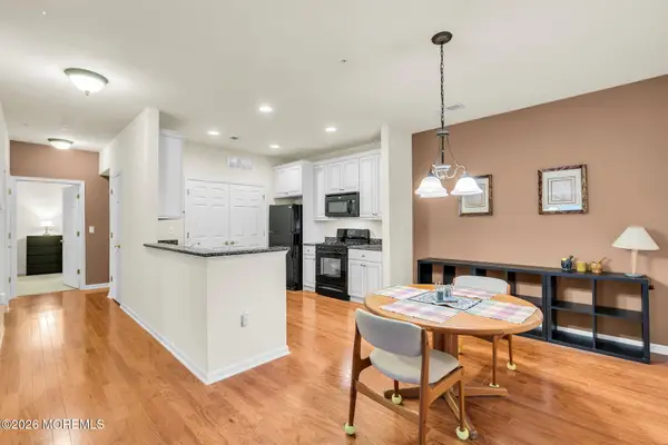 510 Sophee Lane, Lakewood, NJ 08701