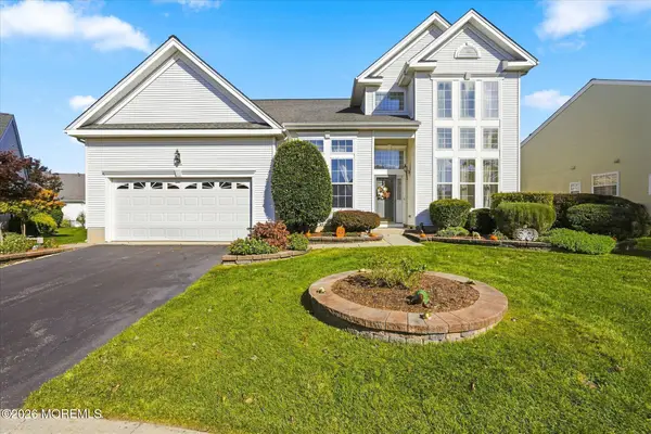 8 Blue Branch Court, Barnegat, NJ 08005