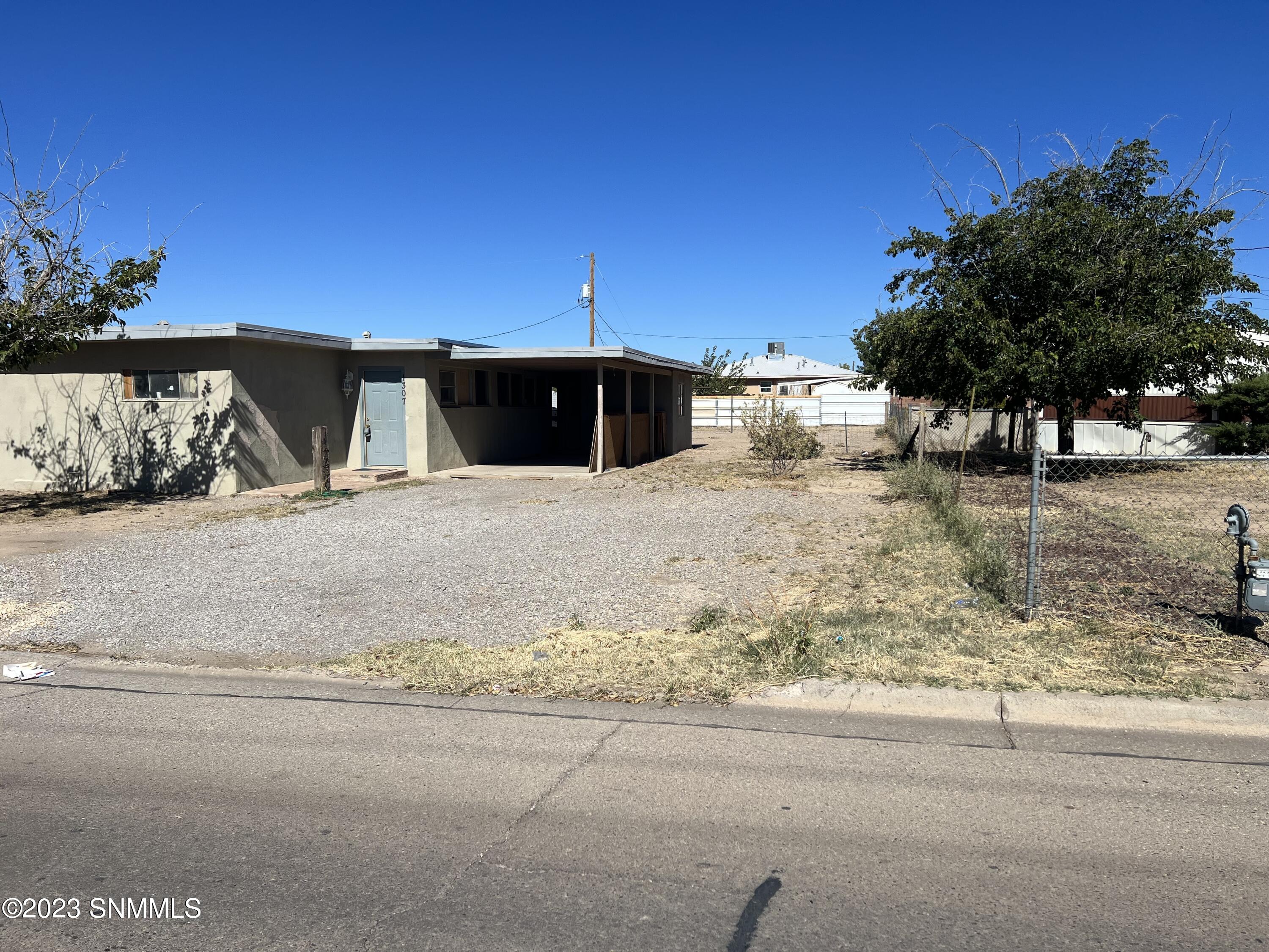 1307 25th Street, Alamogordo, NM 88310 - ERA