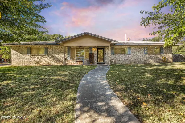 1001 Ellendale Drive, Las Cruces, NM 88005