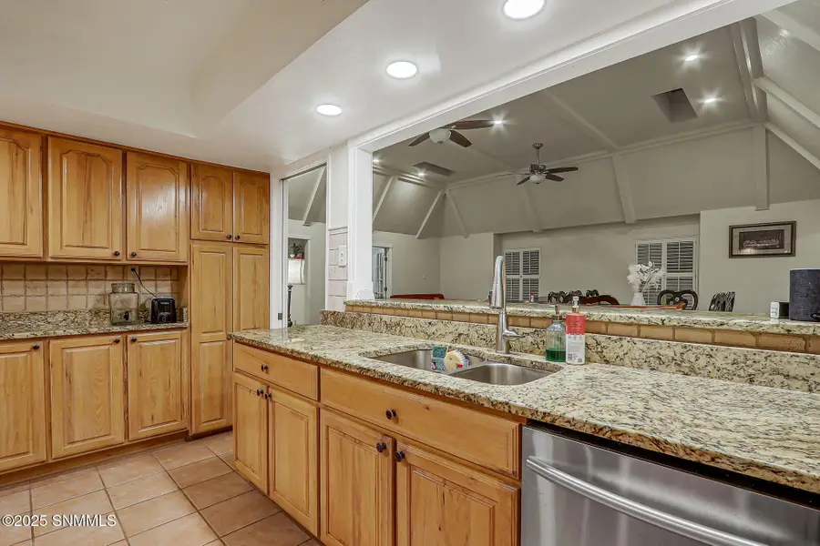 123 Sun Season Road, Santa Teresa, NM 88008 - Image #3