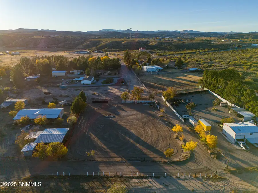 30 Nighthawk Lane, Las Cruces, NM 88007 - Image #2