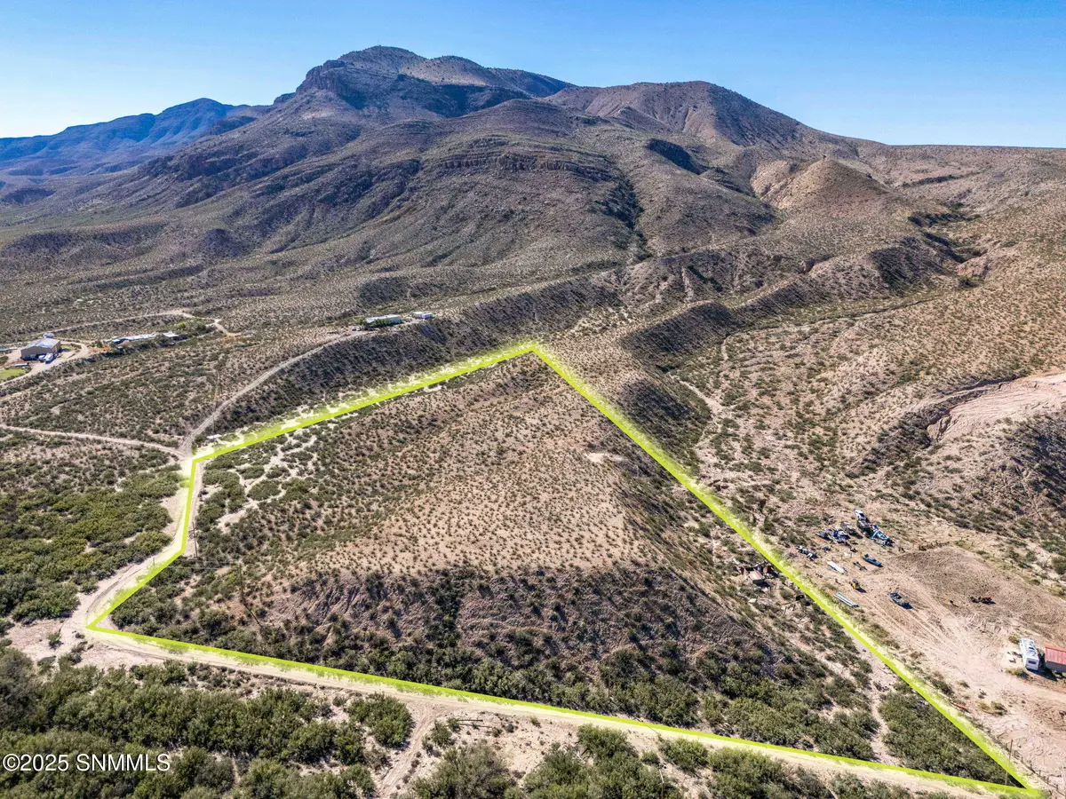 120 Camino Orilla, Las Cruces, NM 88007 - Image #1