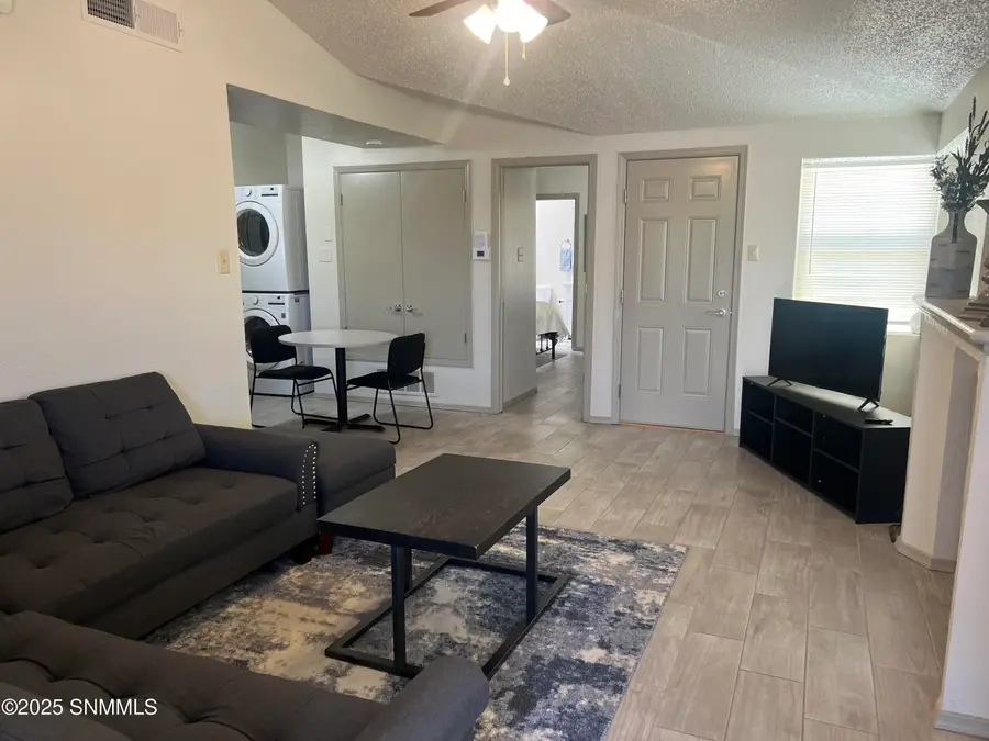615 Paula Place, Las Cruces, NM 88001 - Image #2