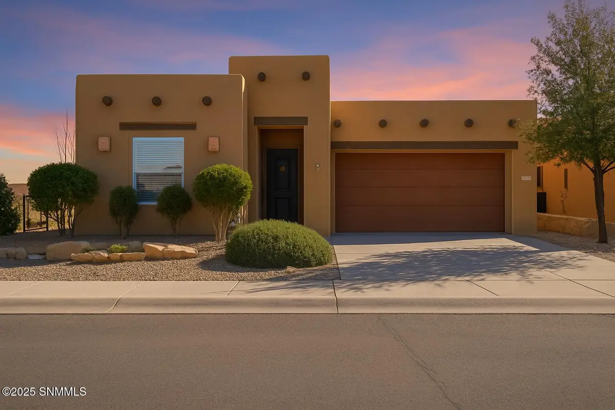 8076 Willow Bloom Circle, Las Cruces, NM 88007 - Image #1