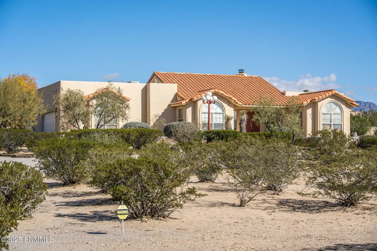4436 Echo Canyon Road, Las Cruces, NM 88011 - Image #1