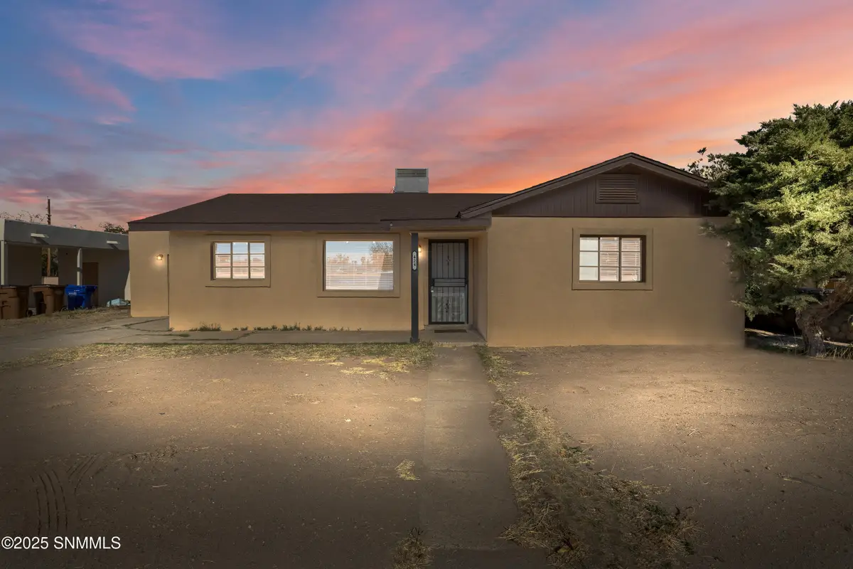 424 Hoagland Road, Las Cruces, NM 88005 - Image #1