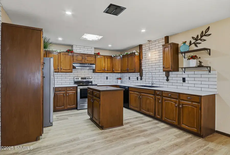 810 Camino Del Rex, Las Cruces, NM 88001 - Image #3