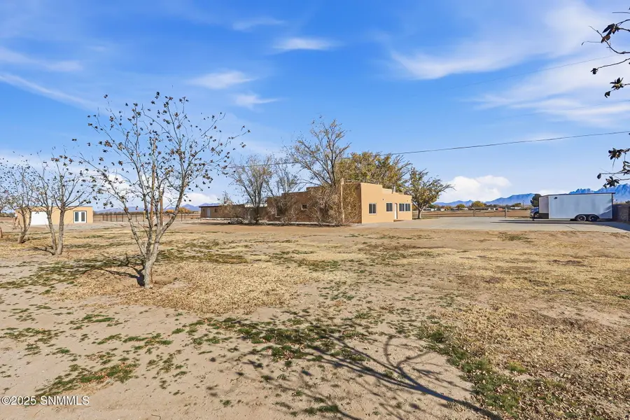 1325 Hoskins Lane, Las Cruces, NM 88007 - Image #2