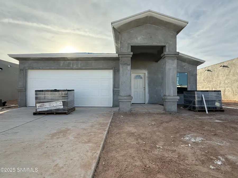 7565 Clarion Way, Las Cruces, NM 88012 - Image #2