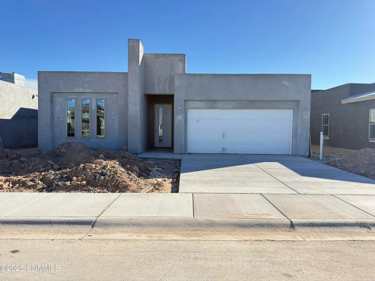 3742 Daybreak Street, Las Cruces, NM 88012 - Image #1