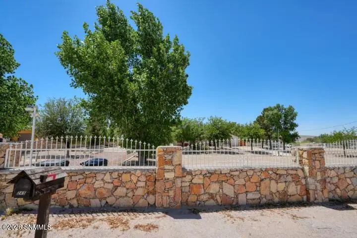 245 Hurt Road, Radium Springs, NM 88054 - Image #3