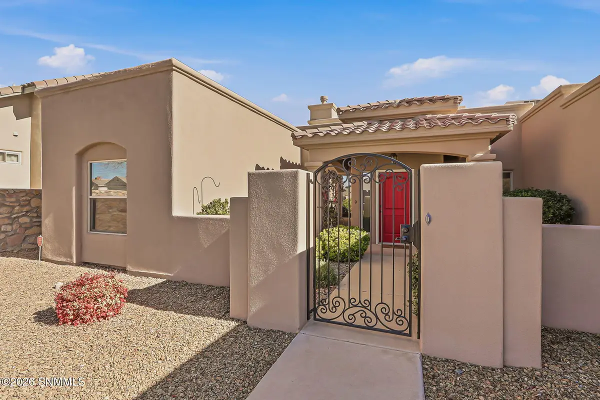 4520 Mesa Central Drive, Las Cruces, NM 88011 - Image #1
