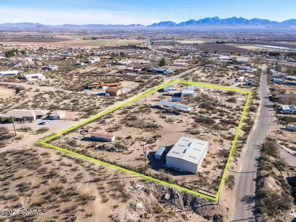 917 Rainbow Ridge Street, Las Cruces, NM 88007