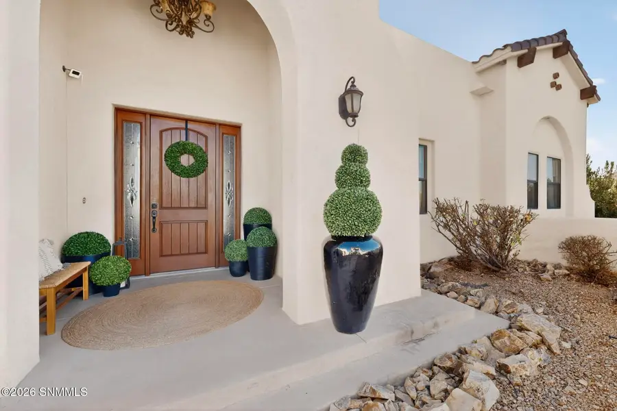 2502 Los Alamos Court, Las Cruces, NM 88011 - Image #2