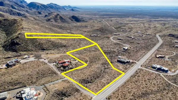 5016 Bunkhouse Drive, Las Cruces, NM 88011