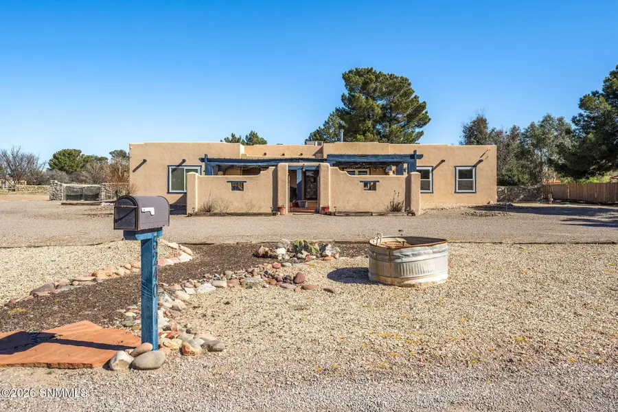 5240 Singer Road, Las Cruces, NM 88007 - #2