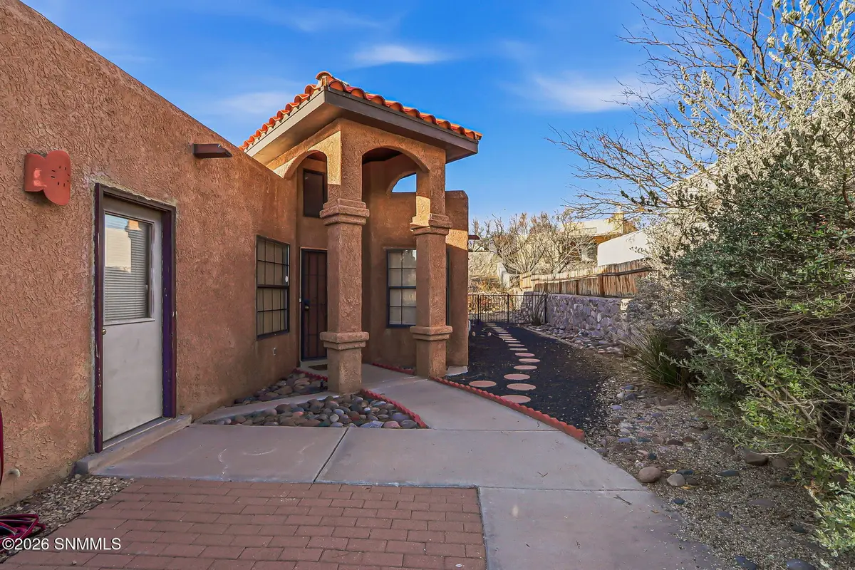 2031 Pinetrail Street, Las Cruces, NM 88012 - #1