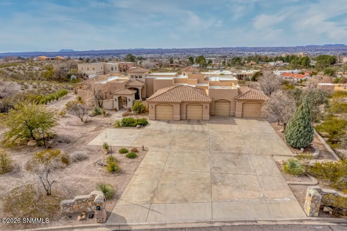810 Roadrunner Circle, Las Cruces, NM 88011 - #1