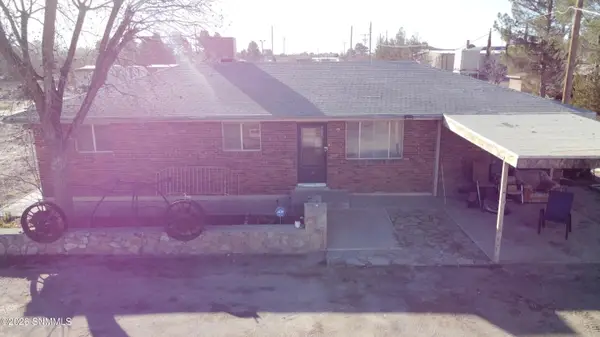 135 Armadillo Lane, Las Cruces, NM 88007